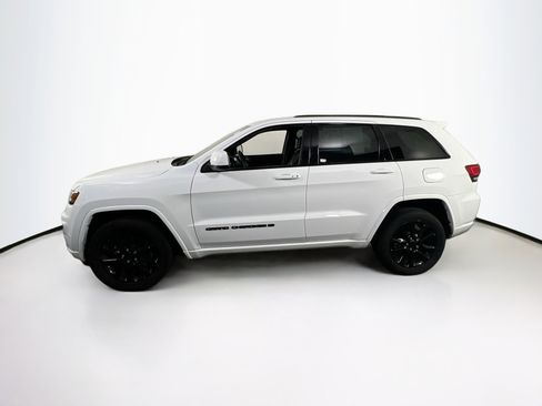Used 2022 Jeep Grand Cherokee Laredo X image 8