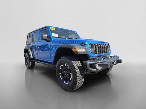 Used 2024 Jeep Wrangler Unlimited Rubicon 4xe w/ Capability Package AWD/4WD image 7