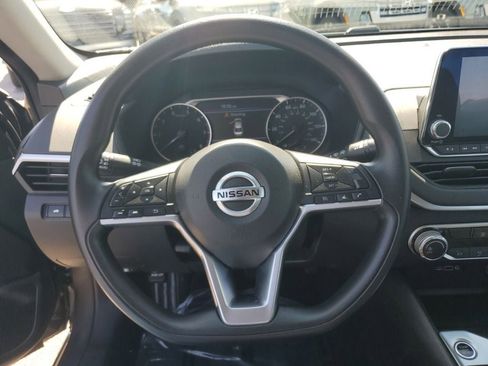 Used 2019 Nissan Altima 2.5 S FWD image 15