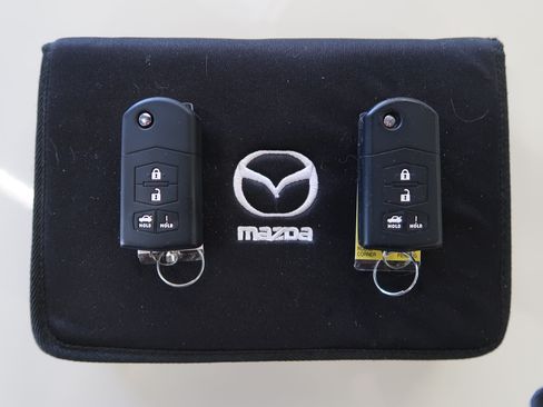 Used 2007 MAZDA MX-5 Miata Sport RWD image 20