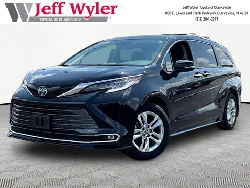 Used 2024 Toyota Sienna Limited AWD/4WD image 1