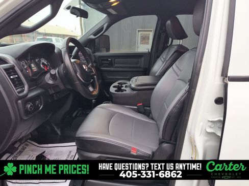 Used 2024 RAM 2500 Tradesman w/ Chrome Appearance Group image 7