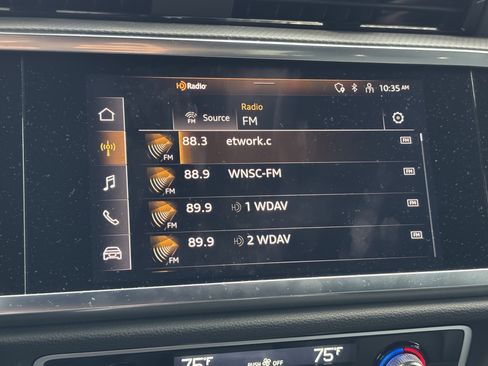 Used 2022 Audi Q3 2.0T Premium w/ Convenience Package image 23