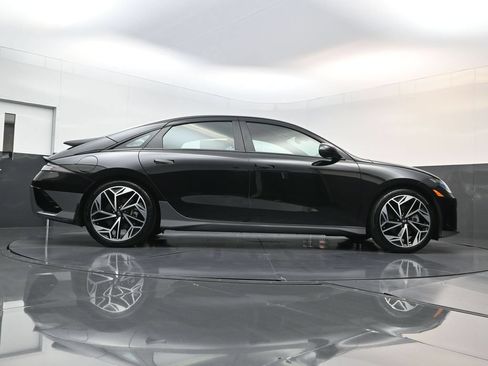 Used 2023 Hyundai Ioniq 6 SEL RWD image 23