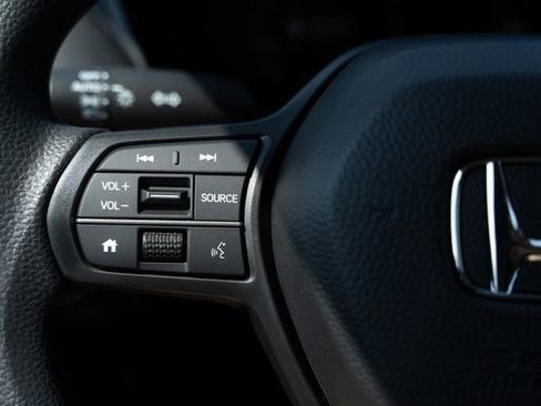 New 2026 Honda HR-V LX image 23