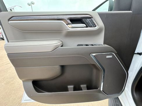 Certified 2024 Chevrolet Silverado 1500 LTZ image 22