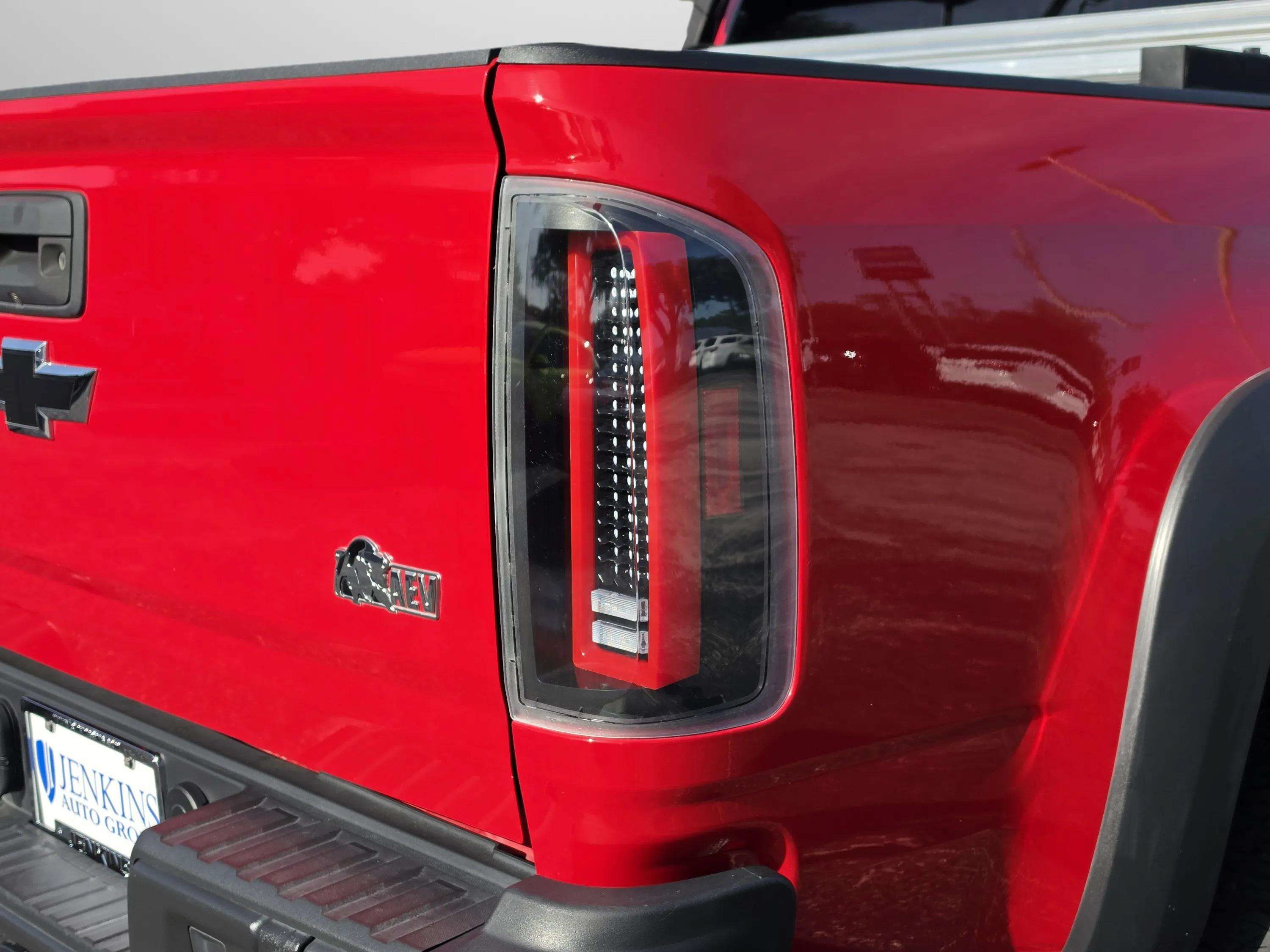 Used 2019 Chevrolet Colorado ZR2 w/ Colorado ZR2 Bison Edition AWD/4WD image 14