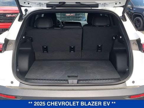 New 2025 Chevrolet Blazer EV LT FWD image 5