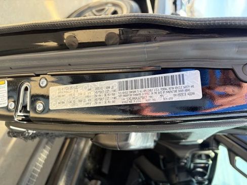 Used 2018 Jeep Wrangler Sport image 26