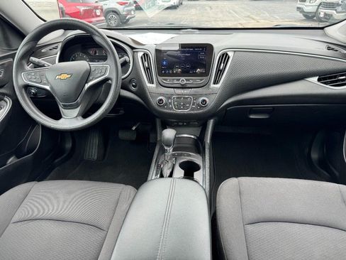 Used 2024 Chevrolet Malibu LT FWD image 11
