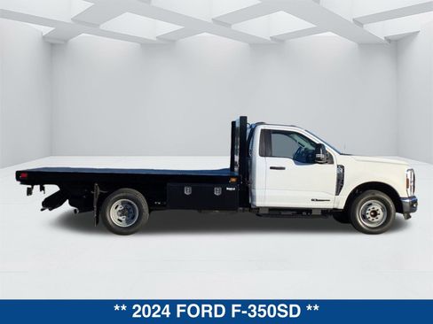 New 2024 Ford F350 XL w/ XL Chrome Package image 3