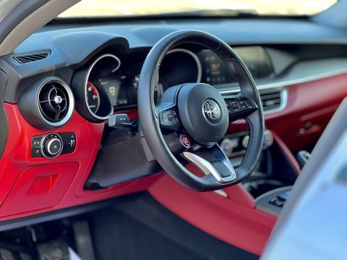 Used 2020 Alfa Romeo Stelvio Ti w/ Nero Edizione image 12