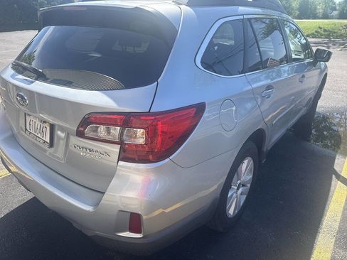 Used 2016 Subaru Outback 2.5i Premium AWD/4WD image 7