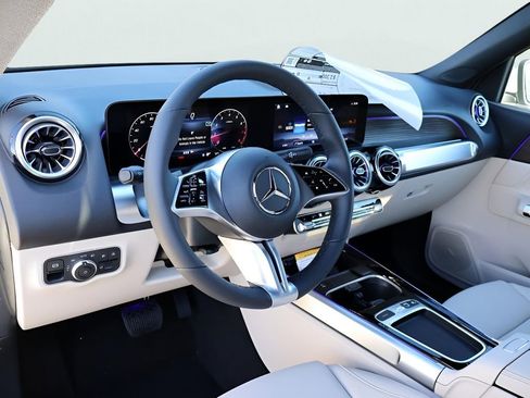 Used 2026 Mercedes-Benz GLB 250 GLB 250 image 19