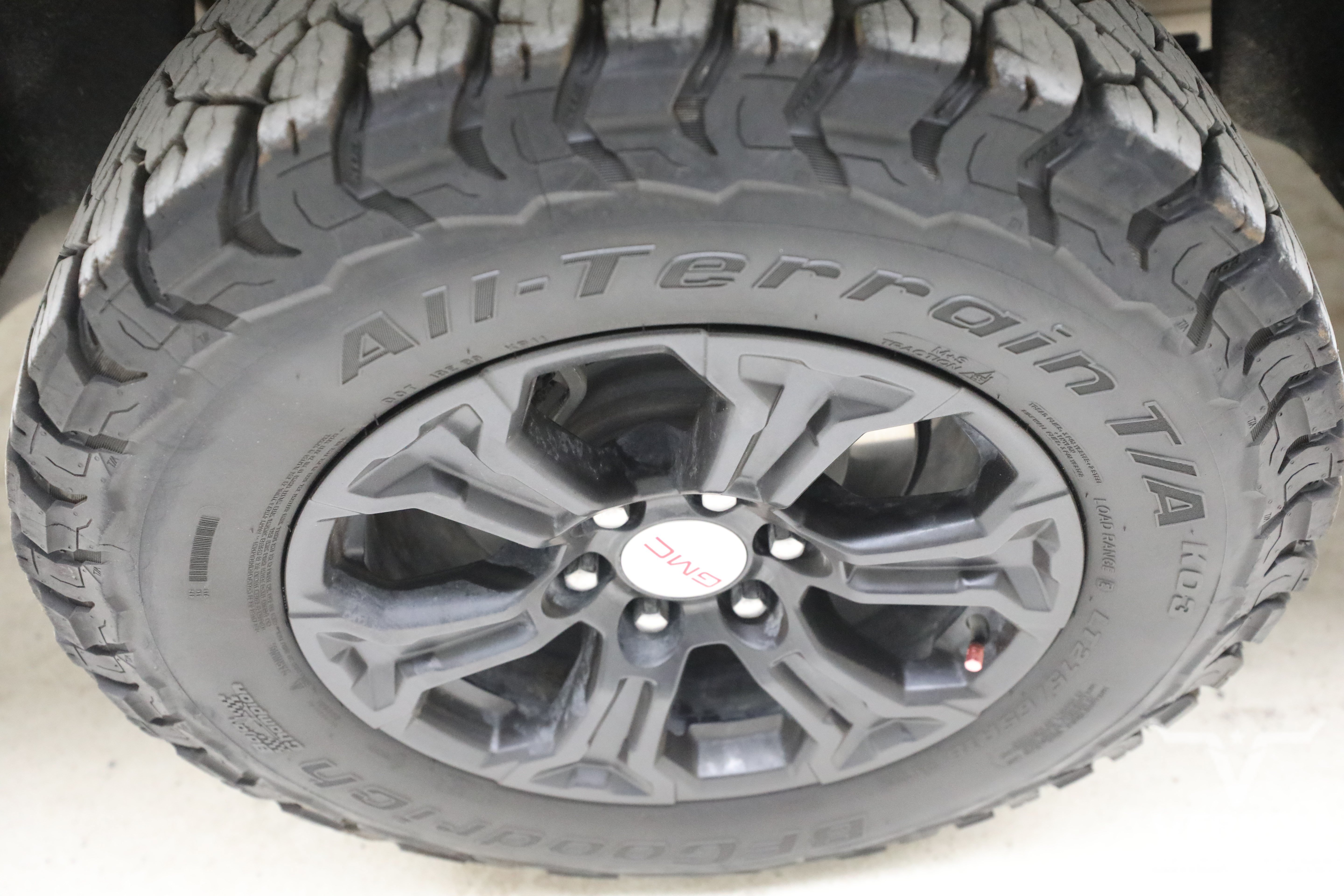 Used 2024 GMC Canyon Elevation w/ Elevation Premium Package AWD/4WD image 31