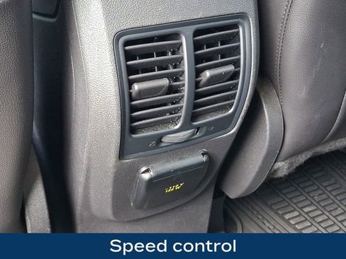 Used 2017 Ford Escape Titanium AWD/4WD image 21