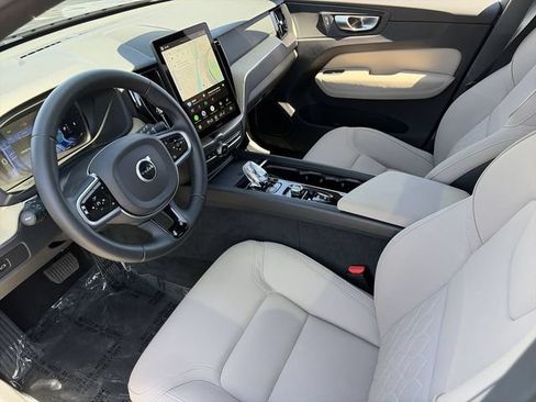 Certified 2026 Volvo XC60 B5 Plus AWD/4WD image 19
