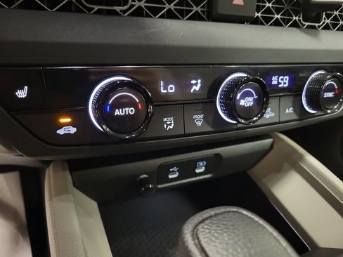 Used 2025 Honda Accord SE image 18