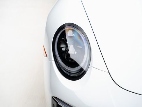 Used 2019 Porsche 911 Targa 4S image 13