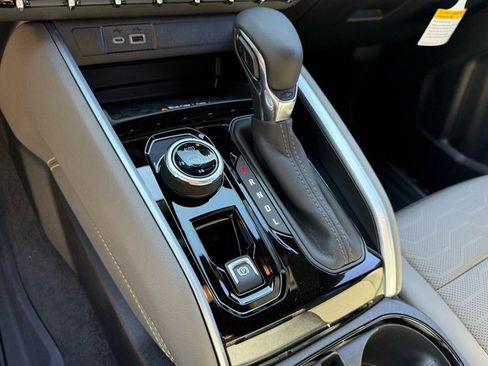 New 2026 Chevrolet Colorado ZR2 w/ Technology Package image 22