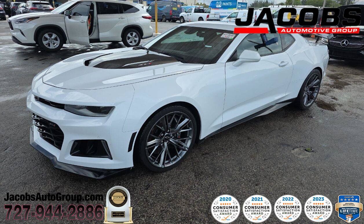 Used 2023 Chevrolet Camaro ZL1 RWD image 1