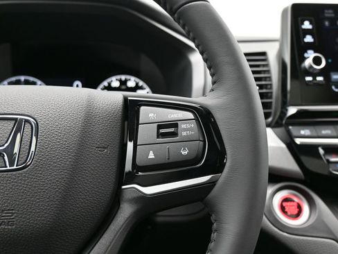 Certified 2026 Honda Odyssey EX-L image 46