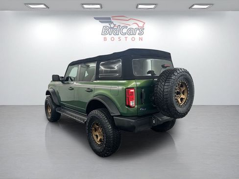 Used 2022 Ford Bronco Black Diamond image 6