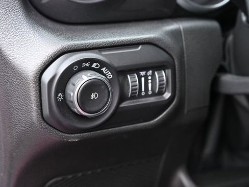 Used 2022 Jeep Wrangler Unlimited Rubicon w/ Xtreme Recon 35" Tire Package image 26