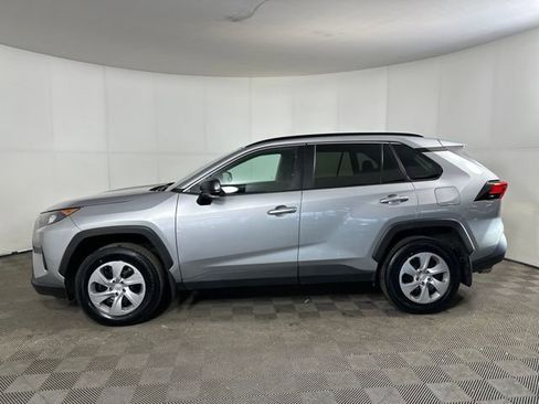 Used 2021 Toyota RAV4 LE image 6