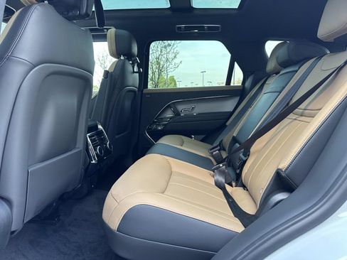 New 2026 Land Rover Range Rover Sport Dynamic SE AWD/4WD image 13