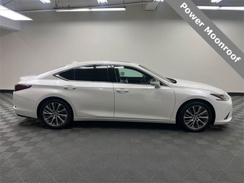 Certified 2021 Lexus ES 350 w/ Premium Package image 4