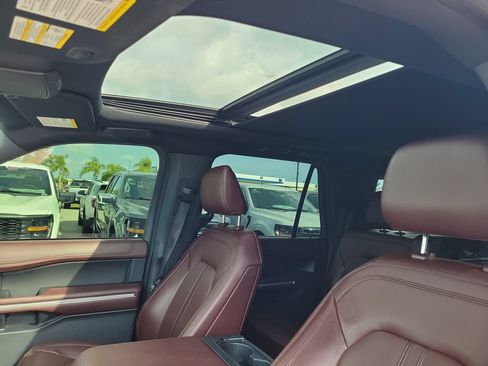 Used 2022 Ford Expedition Max Limited RWD image 20