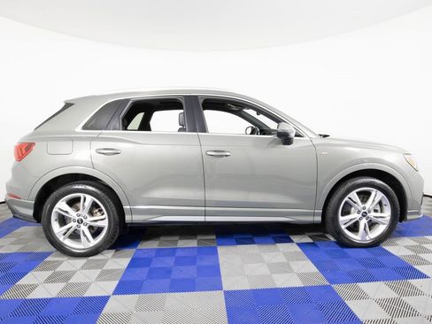 Used 2022 Audi Q3 2.0T Premium Plus image 4