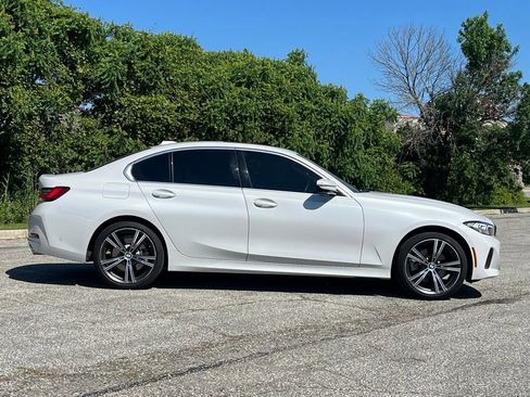 Certified 2023 BMW 330i xDrive Sedan w/ Premium Package AWD/4WD image 8