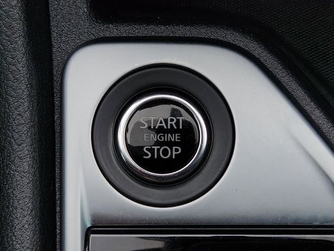 Used 2023 Nissan Sentra SV FWD image 22