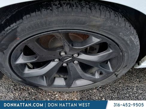 Used 2020 Chrysler 300 Touring w/ Sport Appearance Package RWD image 3