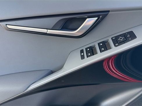 New 2025 Kia Niro EX image 12