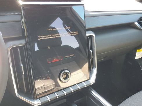 New 2025 GMC Acadia Elevation image 11