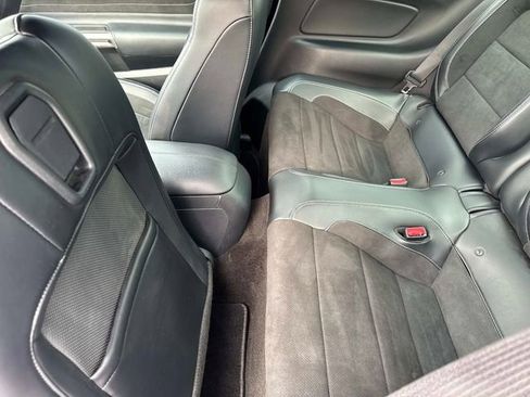 Used 2016 Ford Mustang Shelby GT350 w/ Technology Package image 11