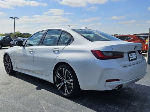 Used 2023 BMW 330e w/ Driving Assistance Package RWD image 3