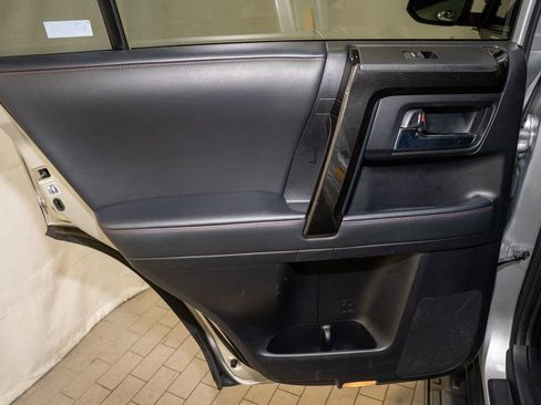 Used 2021 Toyota 4Runner TRD Off-Road image 9