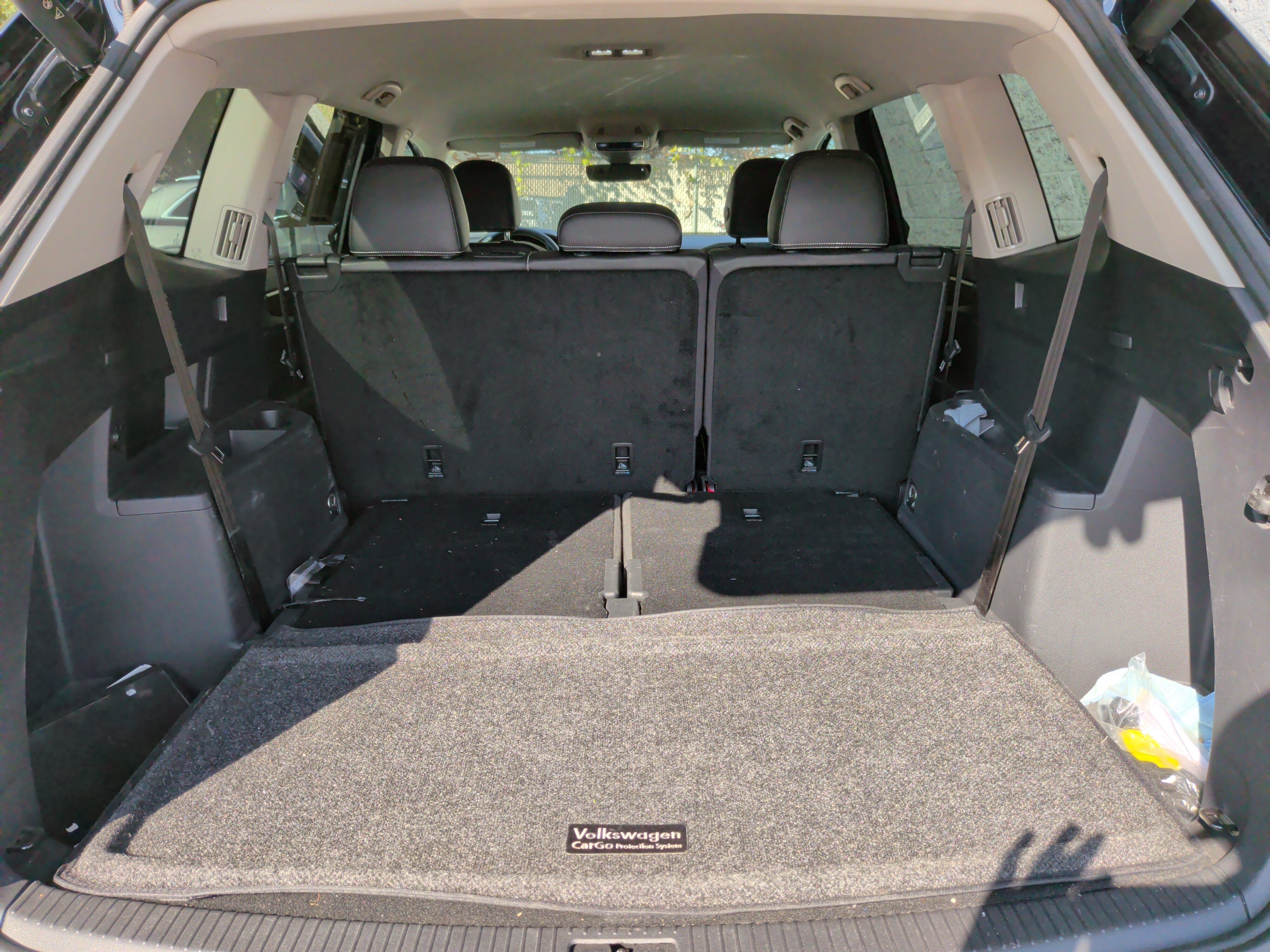 Used 2024 Volkswagen Atlas SE w/ Black Wheel Package FWD image 31