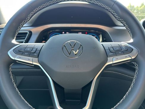 New 2026 Volkswagen Atlas Cross Sport SE FWD image 24