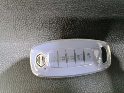 Used 2023 Nissan Pathfinder Platinum image 23