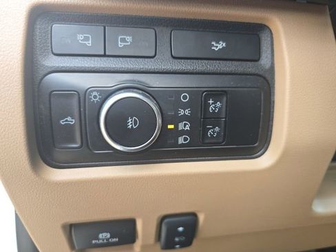 Used 2024 Ford F350 Lariat w/ FX4 Off-Road Package image 15