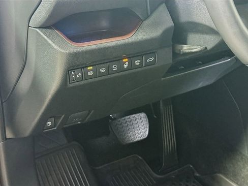 Used 2023 Toyota RAV4 Limited image 10