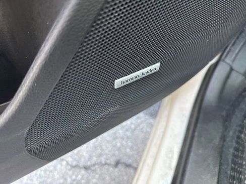 Used 2018 Subaru Forester 2.5i Touring image 19