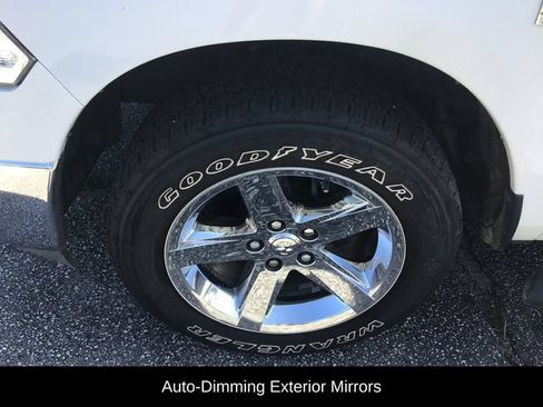 Used 2012 RAM 1500 Big Horn w/ Luxury Group RWD image 17
