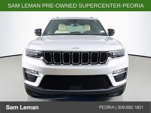 Used 2024 Jeep Grand Cherokee Limited image 2