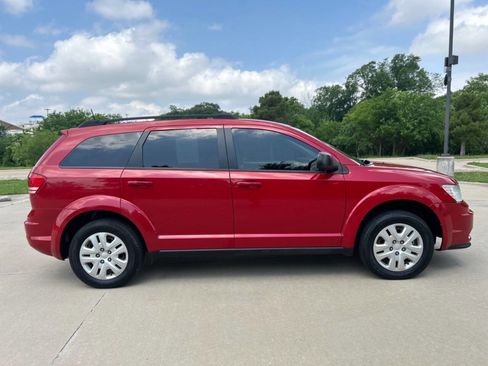 Used 2019 Dodge Journey SE FWD image 5